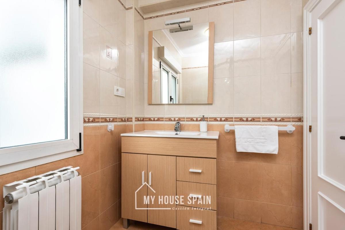 Apartamento Myhousespain - Piso Reformado Con Patio Privado