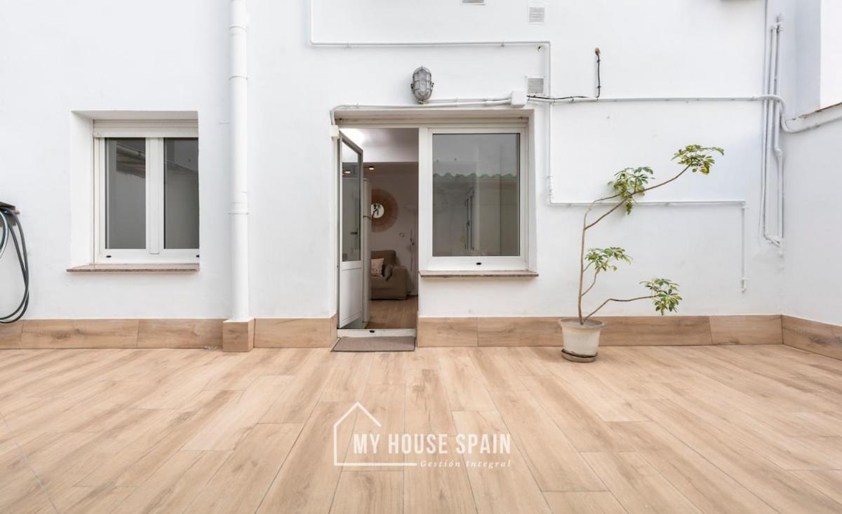 Apartamento Myhousespain - Piso Reformado Con Patio Privado