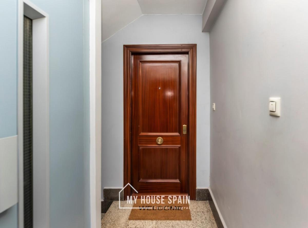 Myhousespain - Piso Reformado Con Patio Privado * Gijón