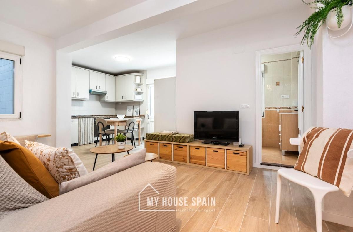 Myhousespain - Piso Reformado Con Patio Privado Apartamento